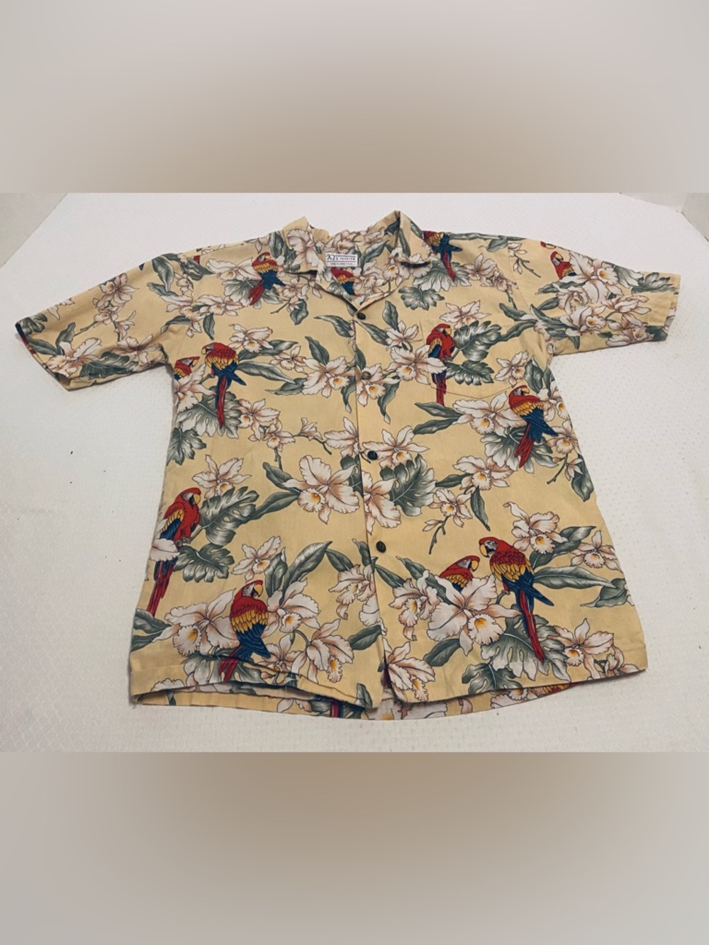 Men's Hawaiian Tropical Parrot Print Camp Shirt, no size label. L?